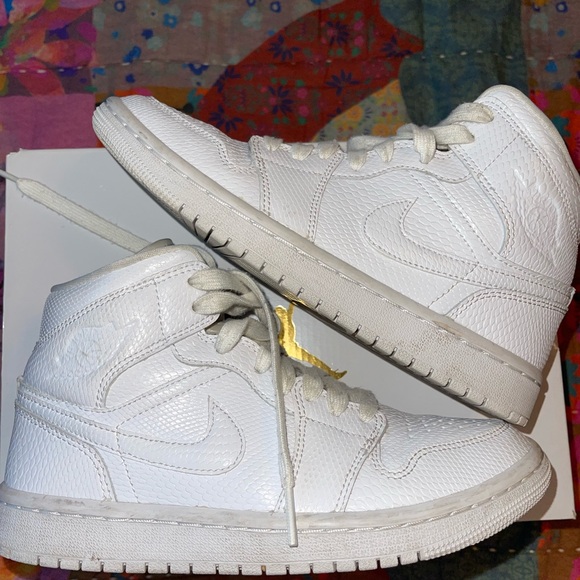 Women's Air Jordan 1 Mid SnakeSkin - Picture 4 of 6